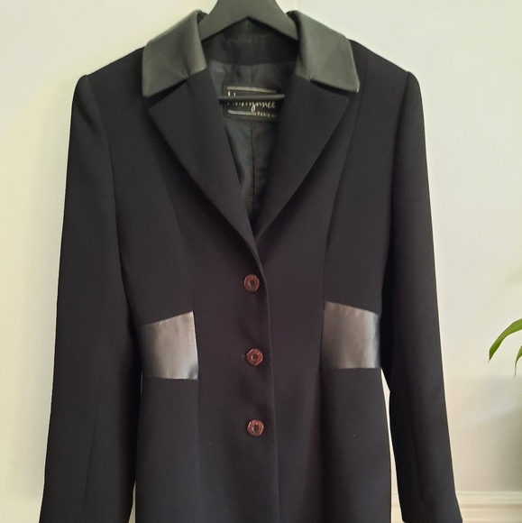 💥💥Manigance Paris, 💥 black blazer - Picture 3 of 9